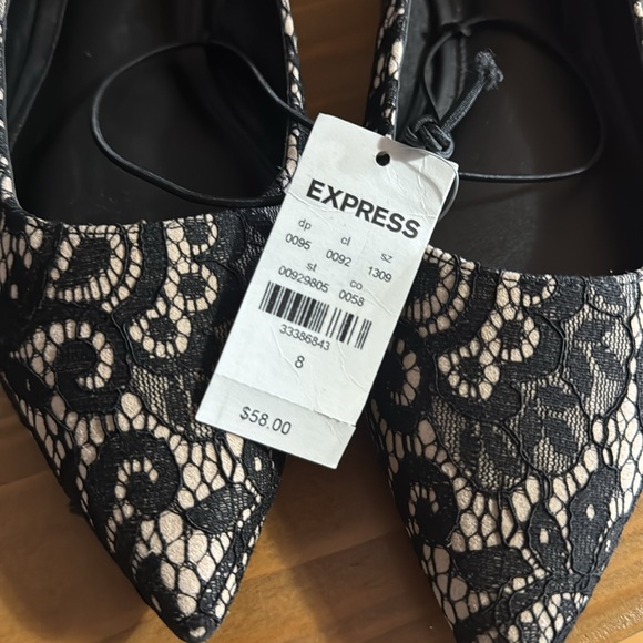 New Express Black Lace Pointed Toe Flats Sz 8 - Picture 2 of 5